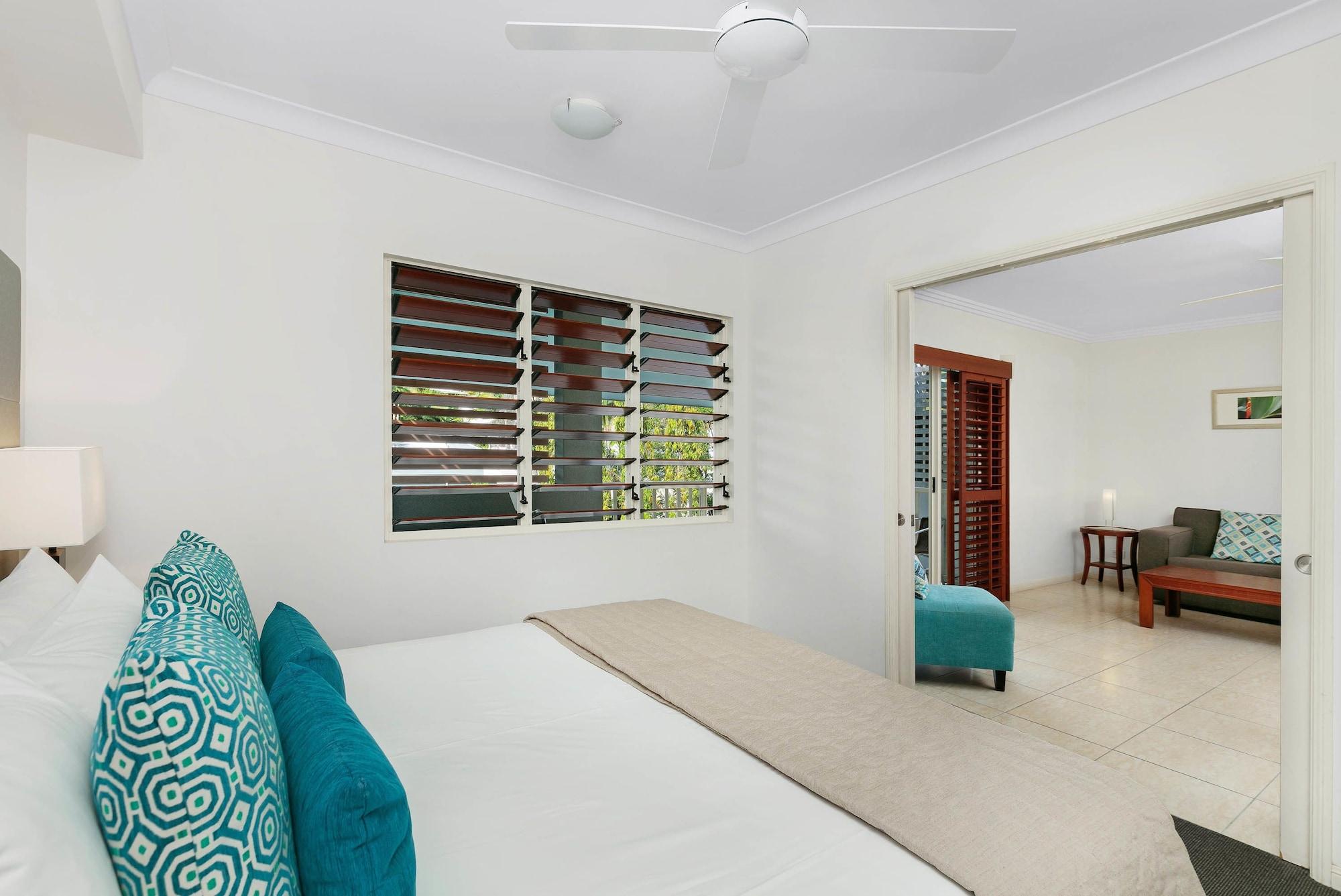 Mantra Aqueous On Port Aparthotel Port Douglas Kültér fotó