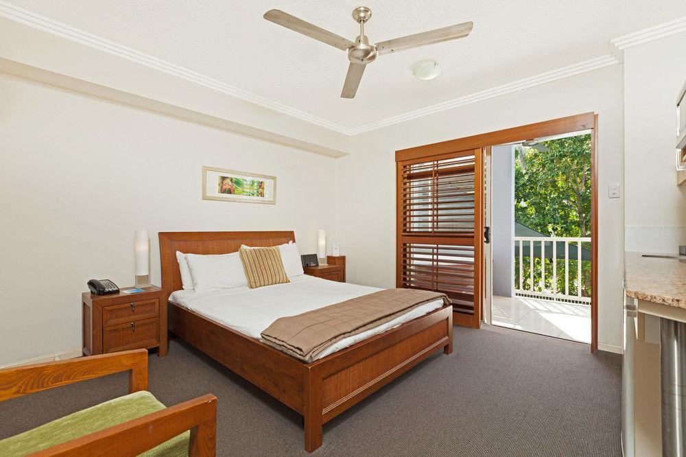 Mantra Aqueous On Port Aparthotel Port Douglas Kültér fotó
