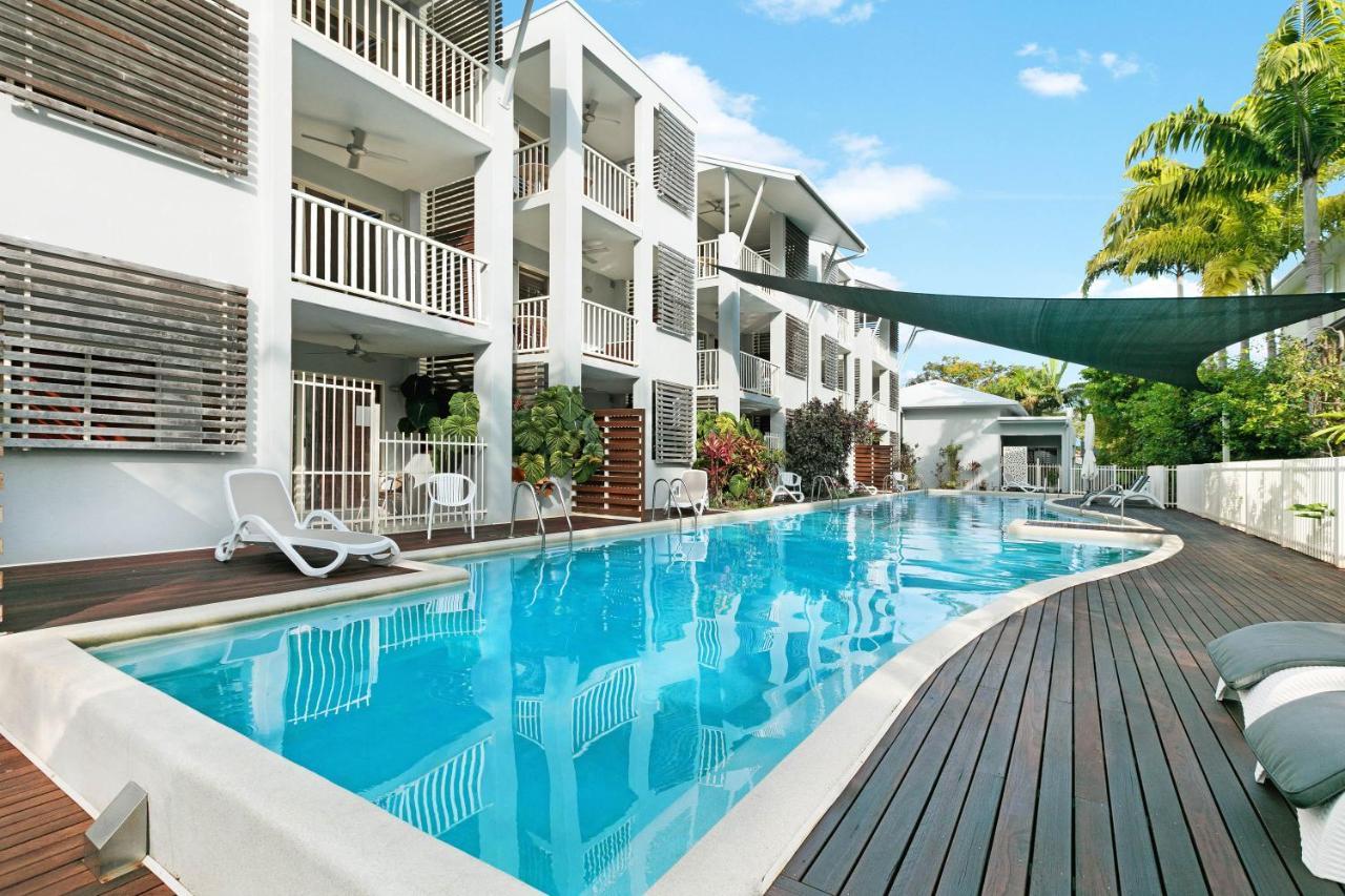 Mantra Aqueous On Port Aparthotel Port Douglas Kültér fotó