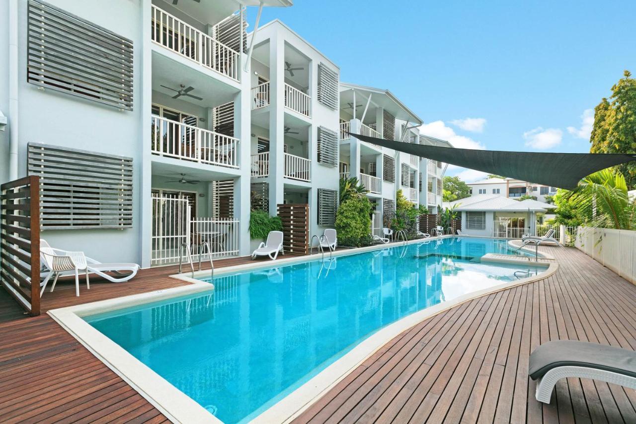 Mantra Aqueous On Port Aparthotel Port Douglas Kültér fotó